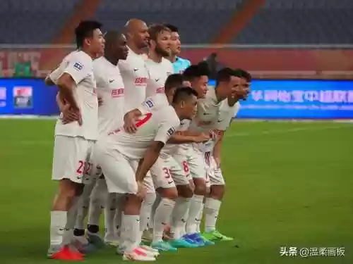 闪电队阵容(闪电队队徽图片)插图3 闪电队阵容(闪电队队徽图片)插图3