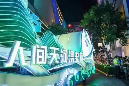 花车巡游阵容(迪士尼下雨有花车巡游吗)插图7