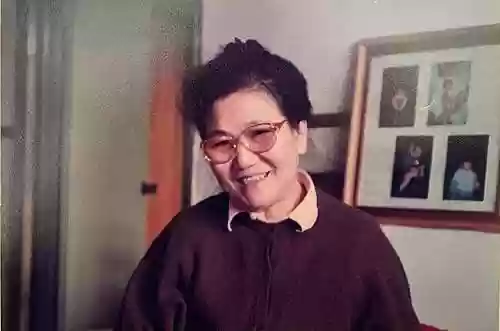 赵丽蓉出殡阵容(赵丽蓉得了啥病？)