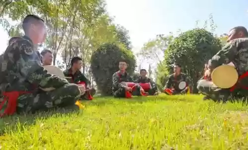 阵容威武意思(阵容大是什么意思)插图5