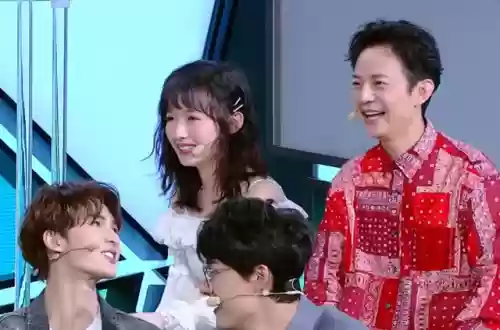 欢乐颂1演员阵容表(欢乐颂曲筱绡房间户型图)插图2