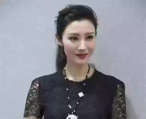 东方不败三部曲是哪三部(林青霞一共演了几部东方不败)插图15