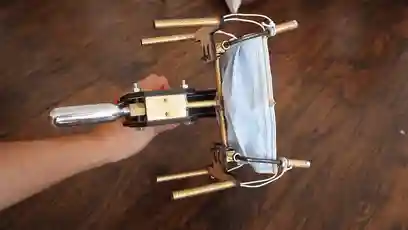 用一个口罩做一把枪(用纸壳做简单的枪)插图23
