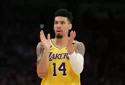 回忆20赛季的湖人阵容(nba2k20阵容怎么更新)插图2