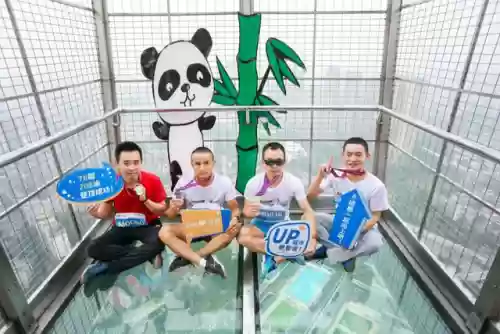 吉利帝豪马拉松阵容图(吉利帝豪第四代2022款)插图1
