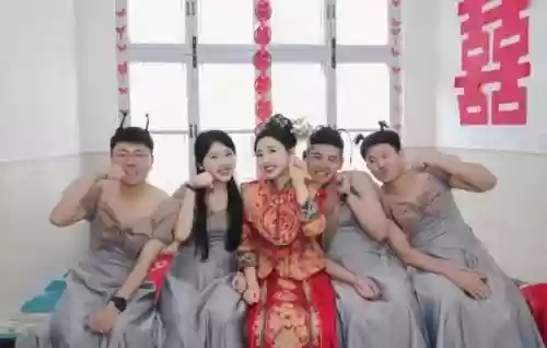 山东伴娘阵容(山东伴娘红包一般给多少)插图1