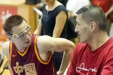 篮球赛小个子阵容搭配(1米5小个子阔腿裤搭配)插图2