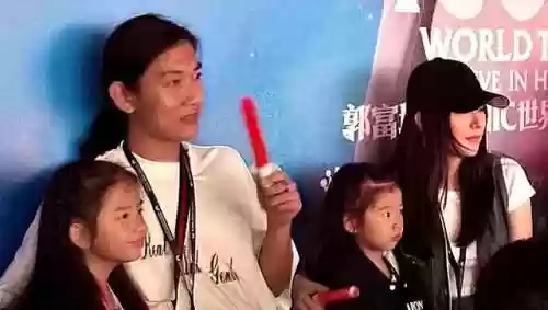 俩女儿阵容(姐姐1全阵容名单)插图10