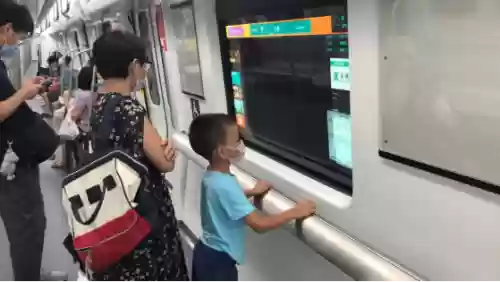 触摸变透明动态壁纸文件(触碰壁纸透明安装包)