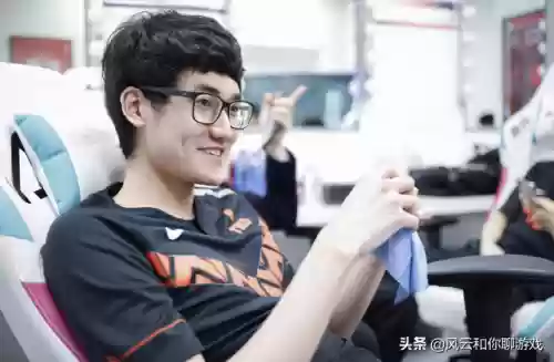 狼行雷达哥阵容搭配(雷主后期最强阵容搭配)插图3
