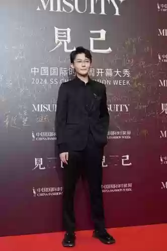 中国时装周明星阵容(中国的时装周有哪些)插图27