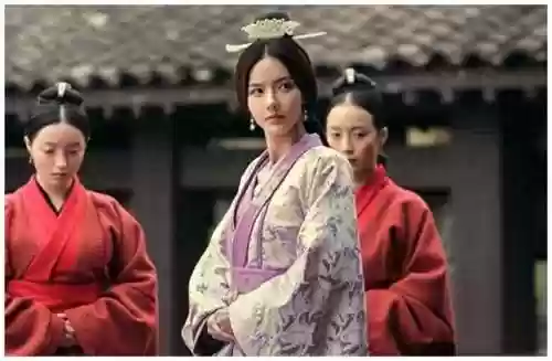 三国游戏名字大全搞笑(小时候玩的一个三国的游戏)