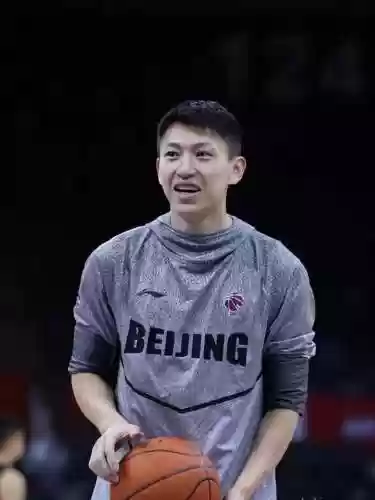 北京男篮季后赛四强阵容(男篮北京队队员名单)