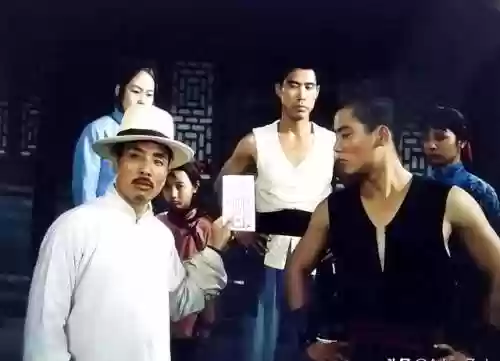 老版武侠小说大全(80年代武侠小说)插图4 老版武侠小说大全(80年代武侠小说)插图4