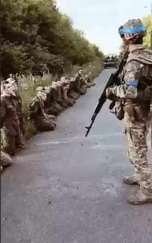 车臣部队阵容(车臣有多少兵力)插图4