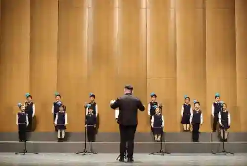黑猫警长歌曲(蓝精灵之歌 儿童歌曲)