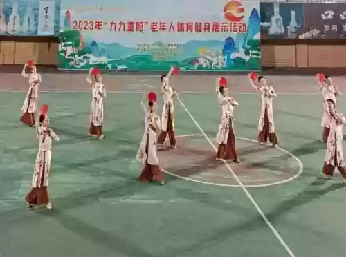 强大健身阵容(无限泳池最强阵容)插图1