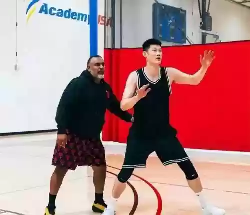 中国男篮后卫首发阵容(中国男篮最好后卫排名)插图3
