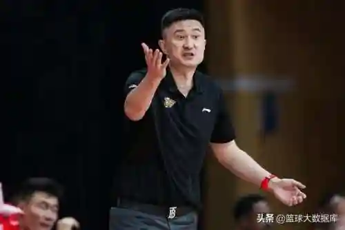 宏远最厉害的阵容(广东宏远历年阵容)插图1
