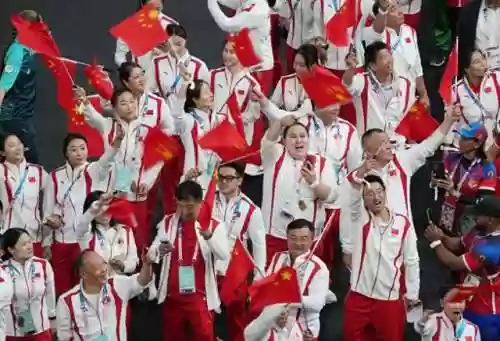 生涯编辑阵容(足球阵容编辑器)