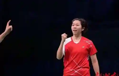 荧光阵容推荐(绯染天空雷队阵容)插图1