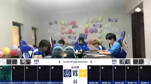 重庆狼队有哪些阵容(狼队37号球员是谁)插图2