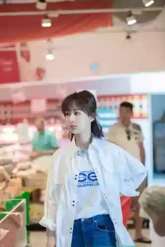 杨紫中餐厅阵容图片(杨紫最美的一张图片)插图4