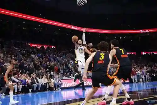 雷霆对勇士最强阵容(nba历史最强五人阵容)