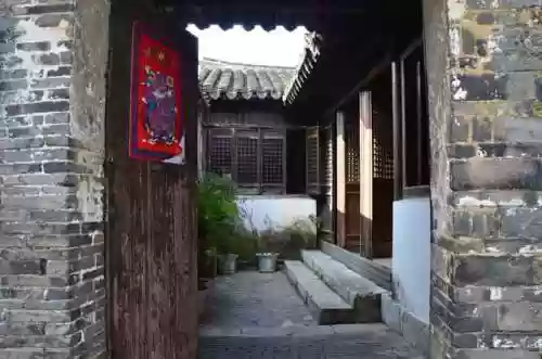 烟雨江湖赤贫阵容(烟雨江湖阵容搭配最新2023)插图2