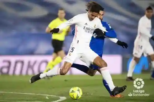 西甲最佳边后卫阵容(FIFa最佳左后卫)插图1