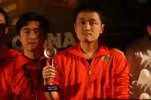 皇族笑笑阵容(皇族s3阵容有韩国人吗)插图1