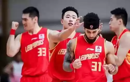 中美球迷阵容对照(中美历史关系回顾)