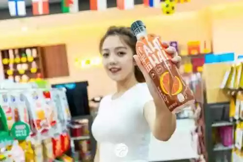 可口可乐星阵容徽章限量(可口可乐与圣诞老人的设计)插图27