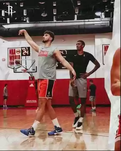 西部最值得推荐的球队阵容(NBA官方公布西部球队排名)插图1