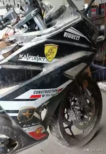 小忍者摩托车(小忍者双缸400cc价格)