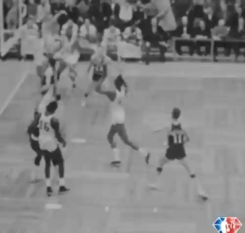 凯尔特人历史十大前锋阵容(nba篮球大师阵容搭配表)插图13 凯尔特人历史十大前锋阵容(nba篮球大师阵容搭配表)插图13
