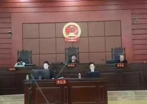 御龙在天在娜挪用公款(御龙在天土豪13亿)插图1