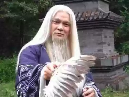 天山童姥能秒杀乔峰吗(虚竹后期打得过乔峰吗)插图2