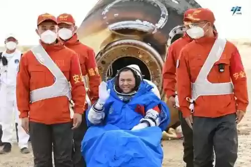 神舟15号载人飞船对接(神舟十六号飞船发射成功)插图28