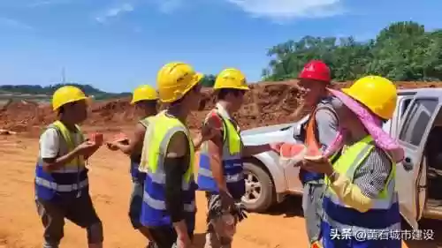 英雄无敌3城镇推荐阵容(英雄无敌3好玩的地图推荐)插图3