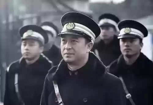 悬崖电视剧演员阵容介绍(电视剧《悬崖》主要演员)插图2 悬崖电视剧演员阵容介绍(电视剧《悬崖》主要演员)插图2