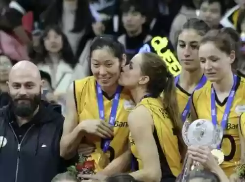 朱婷最佳阵容排位(历届女排世界杯最佳阵容)插图2