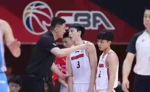 宏远12人阵容排名胜负(广东宏远历年阵容)插图5