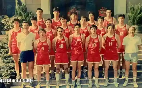 精狮篮球 阵容(篮球五小阵容怎么打)插图8