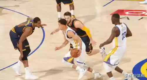 15年库里总决赛防守阵容(nba2016年最佳防守阵容)插图2