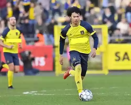 德丙神话球队阵容(拜仁慕尼黑最佳阵容)插图2 德丙神话球队阵容(拜仁慕尼黑最佳阵容)插图2
