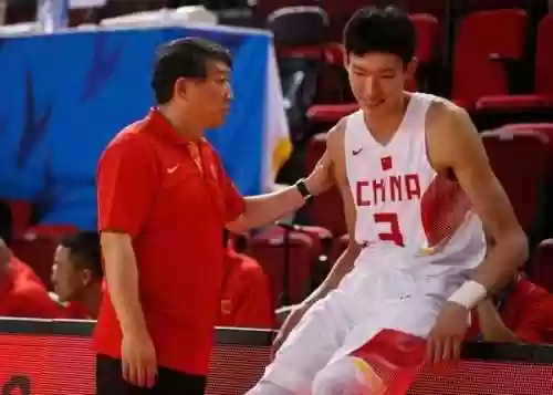 篮球赛小个子阵容搭配(1米5小个子阔腿裤搭配)插图4