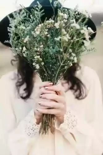 英雄迟暮 美人白头(美人迟暮将军老,最是红尘两不堪)插图1