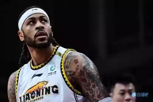 篮球阵容轮转(篮球比赛阵容位置)插图1