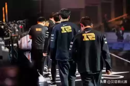 汤圆奇葩阵容(不休的乌拉拉后期最强阵容)插图4